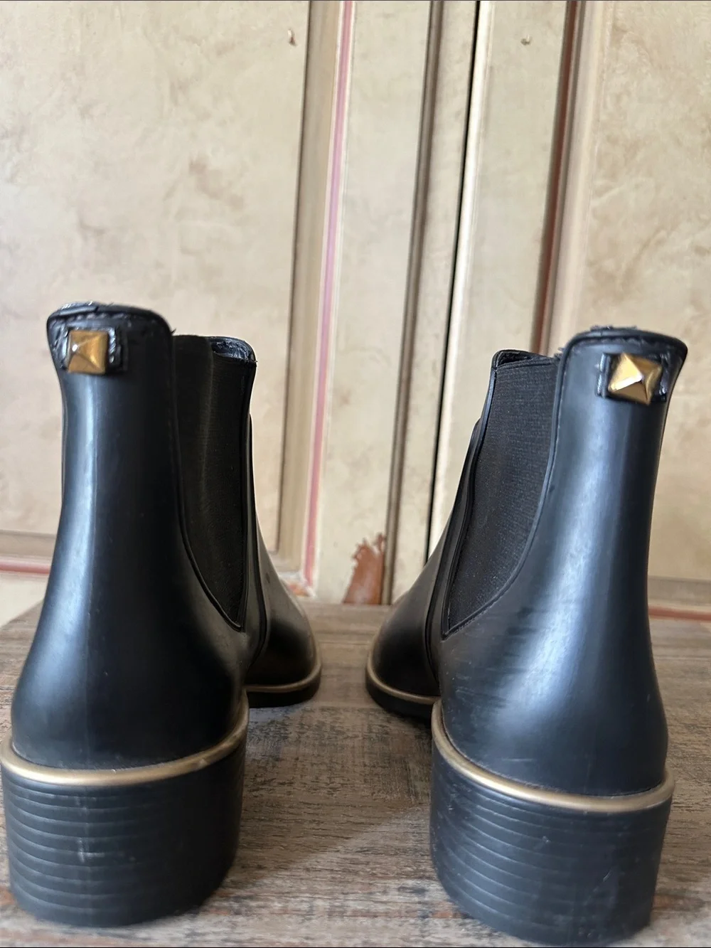 Kate Spade Sedgwick Rain Boots size 6/7